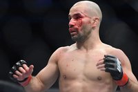 Артём Лобов получил травму, бой с Зубайрой Тухуговым на турнире PFL отменён