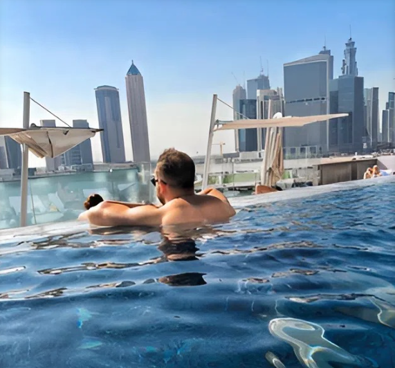 ARISTOCRAT каппер